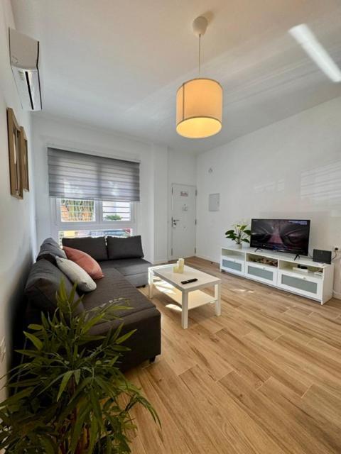 מאלגה Apartamento Jardin Del Mar מראה חיצוני תמונה